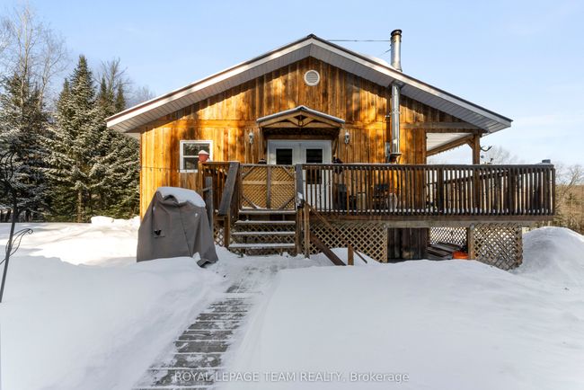 105 Heins Rd, House other with 2 bedrooms, 1 bathrooms and 10 parking in Palmer Rapids ON | Image 39