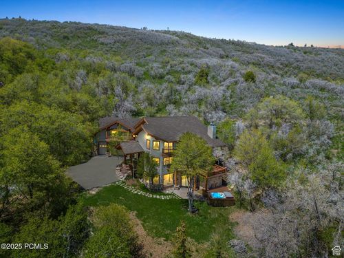 8585 Parleys Ln, Park City, UT, 84098-5100 | Card Image