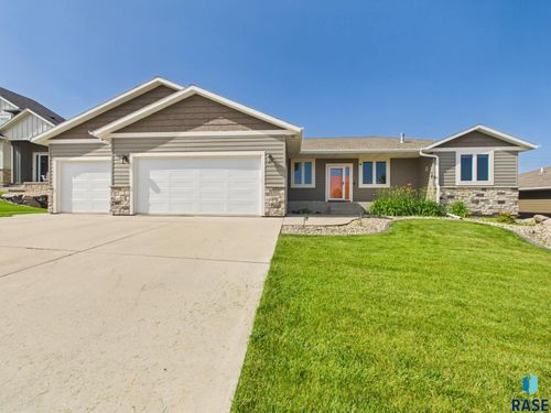1701 W River Bend St, Brandon, SD, 57005-3061 | Card Image