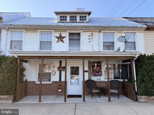 17 E Market St, JONESTOWN, PA, 17038-9619 | Card Image