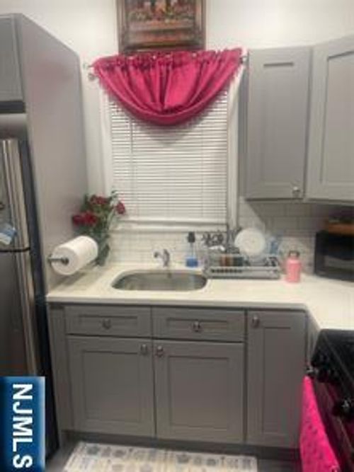 154 Butler St, Paterson, NJ, 07524-1920 | Card Image