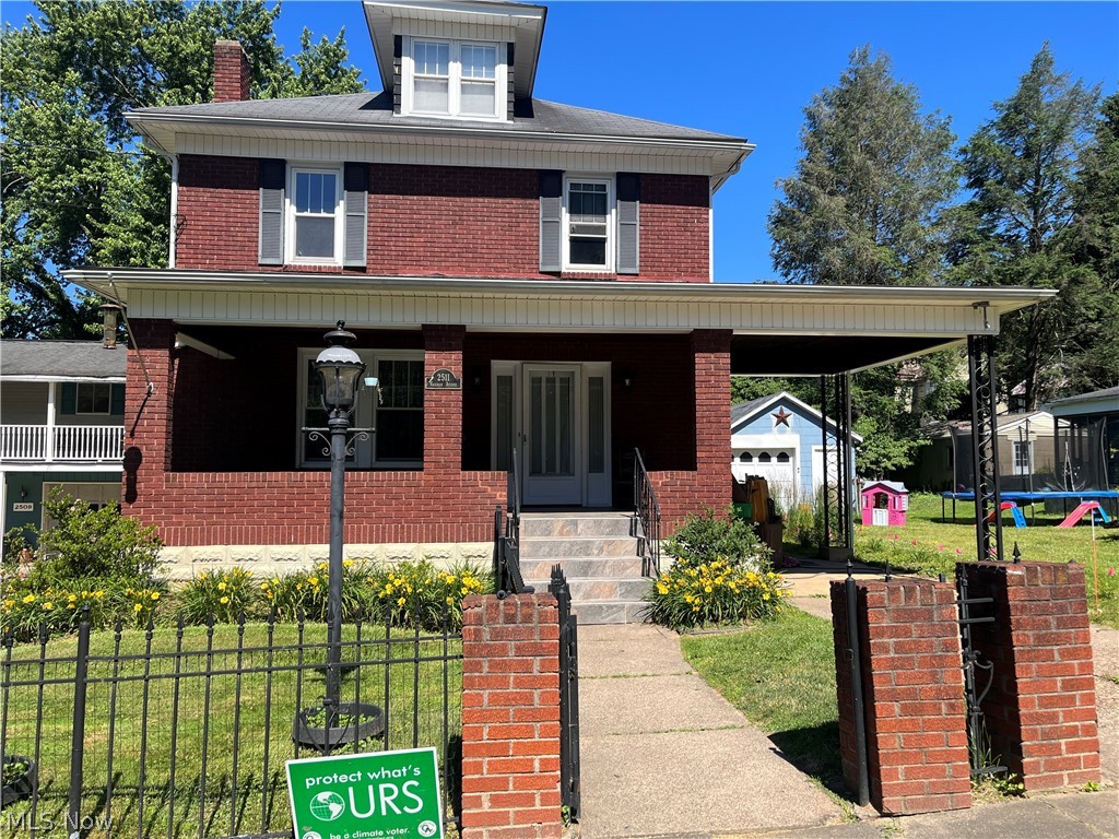 Vaughan Ave, Parkersburg, WV 26101
