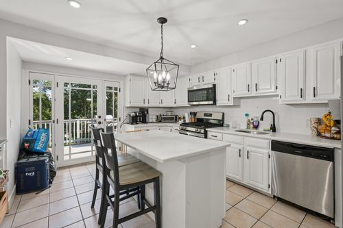 28 Hillcrest Dr, Salisbury Mills, NY, 12577-5017 | Card Image