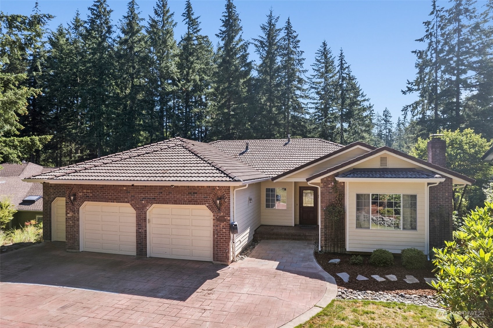 Gleneagle Ave, Port Orchard, WA 98367