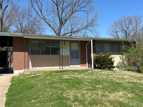 10246 Green Valley Dr, Saint Louis, MO, 63136-3231 | Card Image
