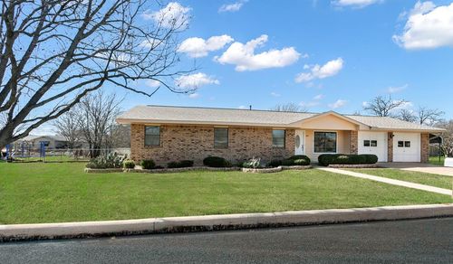 115 Crestwood Dr, Fredericksburg, TX, 78624-2901 | Card Image