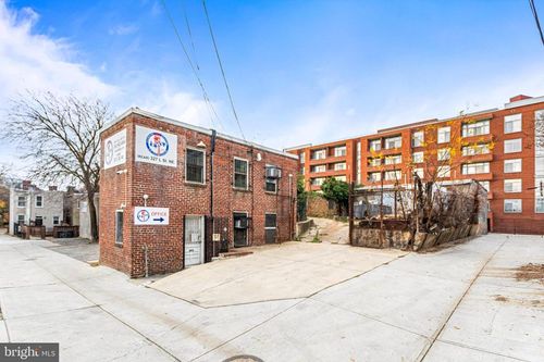 327 L Street Ne, WASHINGTON, DC, 20002 | Card Image