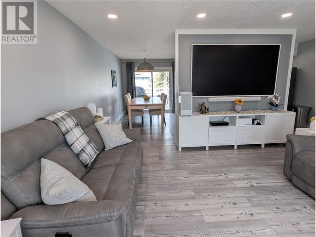 1532 109 Ave, House other with 4 bedrooms, 3 bathrooms and 7 parking in Dawson Creek BC | Image 6
