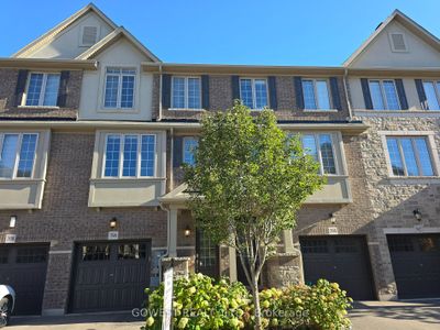 396 Belcourt Common, House attached with 3 bedrooms, 4 bathrooms and 2 parking in Oakville ON | Image 1