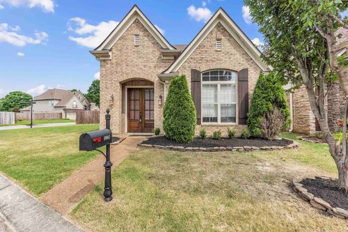 9960 Bowmore Dr, Cordova, TN, 38016-0325 | Card Image