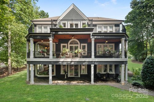 8915 Warwicke Ln, Sherrills Ford, NC, 28673-3003 | Card Image