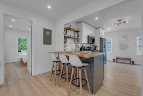 107 Mason St, Salem, MA, 01970-2286 | Card Image