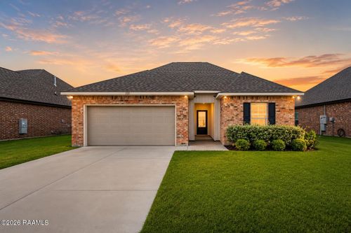 222 Weaver Way, Maurice, LA, 70555-3482 | Card Image