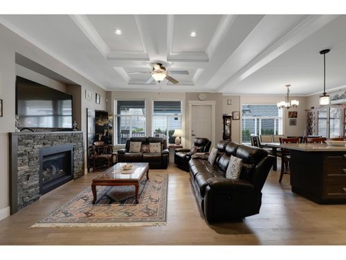 20985 80a Ave, Langley, BC, V2Y0R3 | Card Image