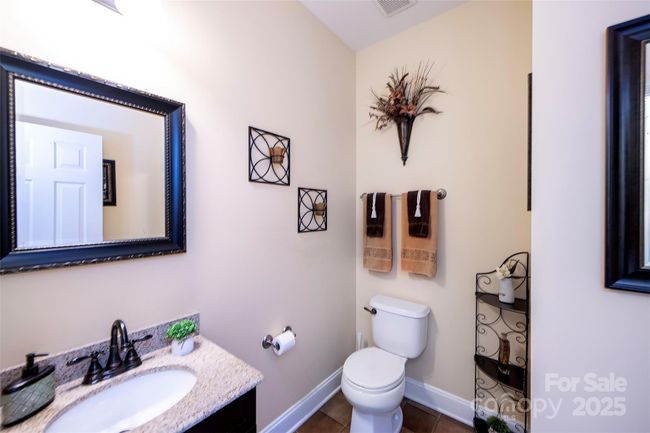 Powder Room | Image 12