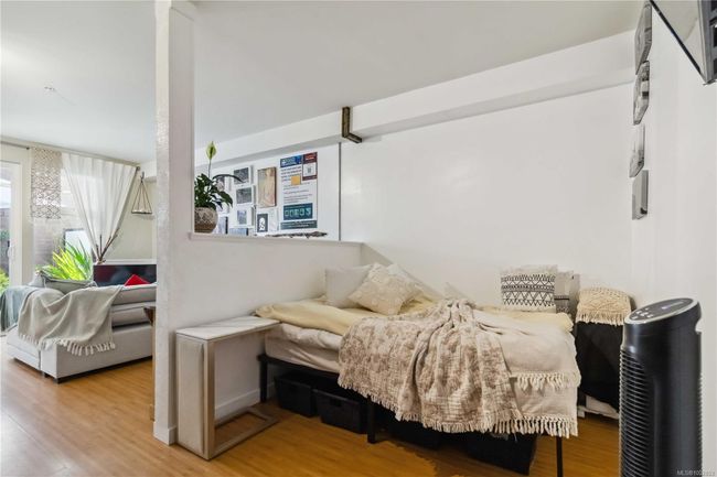 103 - 1007 Johnson St, Condo with 1 bedrooms, 1 bathrooms and null parking in Victoria BC | Image 4