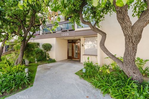 204-1305 N Columbus Ave, Glendale, CA, 91203-2116 | Card Image