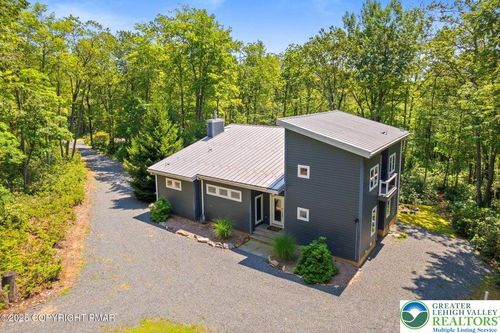 22 Sequin Cir, Jim Thorpe, PA, 18229-3731 | Card Image