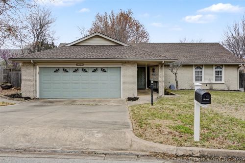 5725 65th St, Tulsa, OK, 74136-2721 | Card Image