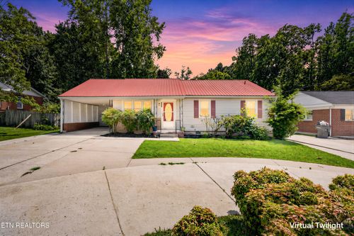 333 E 16th St, Cookeville, TN, 38501-1328 | Card Image