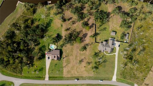 32742 Bayou Bnd, Richwood, TX, 77515-7086 | Card Image