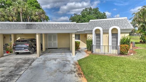 9 Park Lane Cir, LEHIGH ACRES, FL, 33936-5231 | Card Image