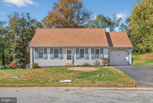 364 Primrose Ln, Mountville, PA, 17554-1230 | Card Image