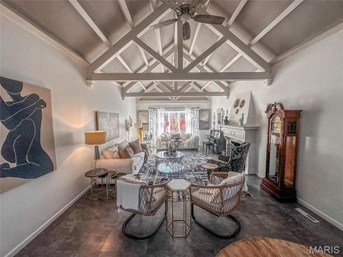 121 Country Club Pl, Belleville, IL, 62223-1913 | Card Image