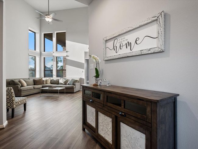 9715 Migrant Hawker Ct, House other with 4 bedrooms, 3 bathrooms and 2 parking in Conroe TX | Image 6