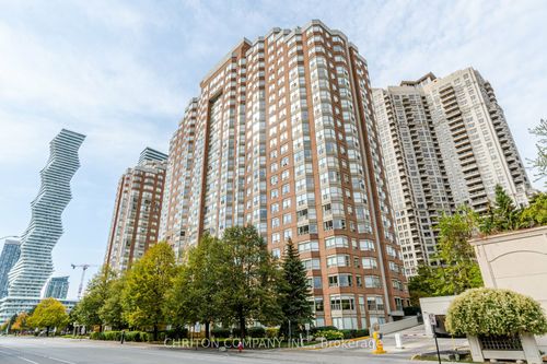 802-325 Webb Dr, Mississauga, ON, L5B3Z9 | Card Image