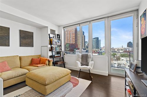 7b-519 Borden Ave, Long Island City, NY, 11101-5893 | Card Image