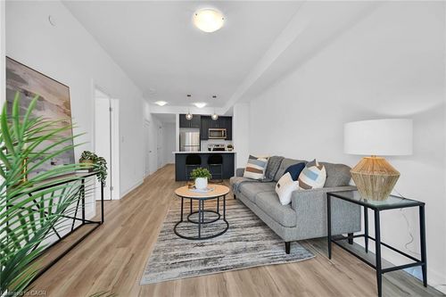 801-470 Dundas St E, Waterdown, ON, L8B2A5 | Card Image