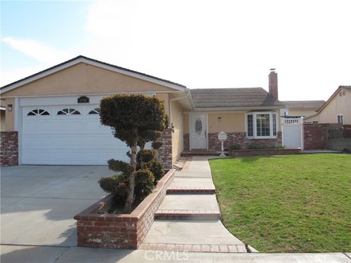 13058 Droxford St, Cerritos, CA, 90703-8095 | Card Image