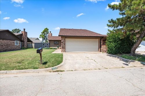 9323 S Hudson Ave, Oklahoma City, OK, 73139-8629 | Card Image