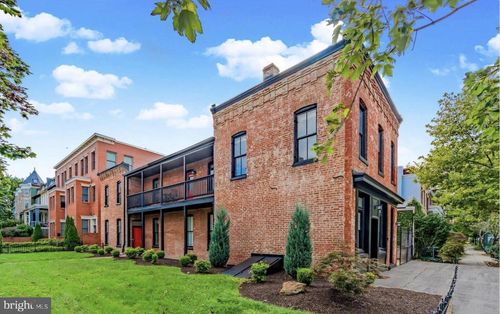 1133 D St Ne, WASHINGTON, DC, 20002-6305 | Card Image