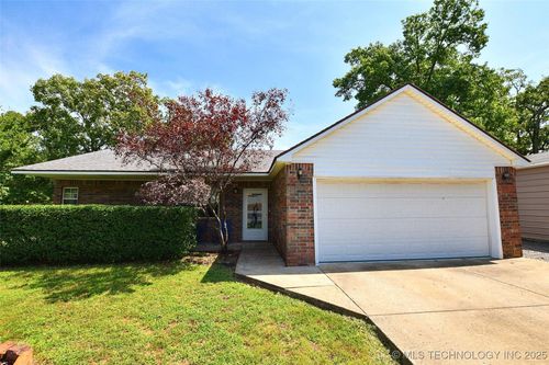 17611 W Stone Chapel Rd, Tahlequah, OK, 74464-1339 | Card Image