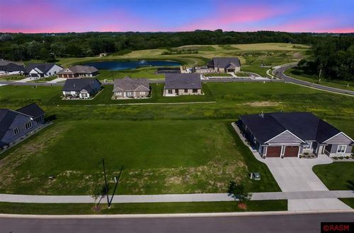 1051 Saba Blvd, Mankato, MN, 56001-5714 | Card Image