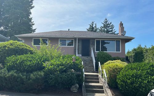 4965 Pioneer Ave, Burnaby, BC, V5G3J5 | Card Image