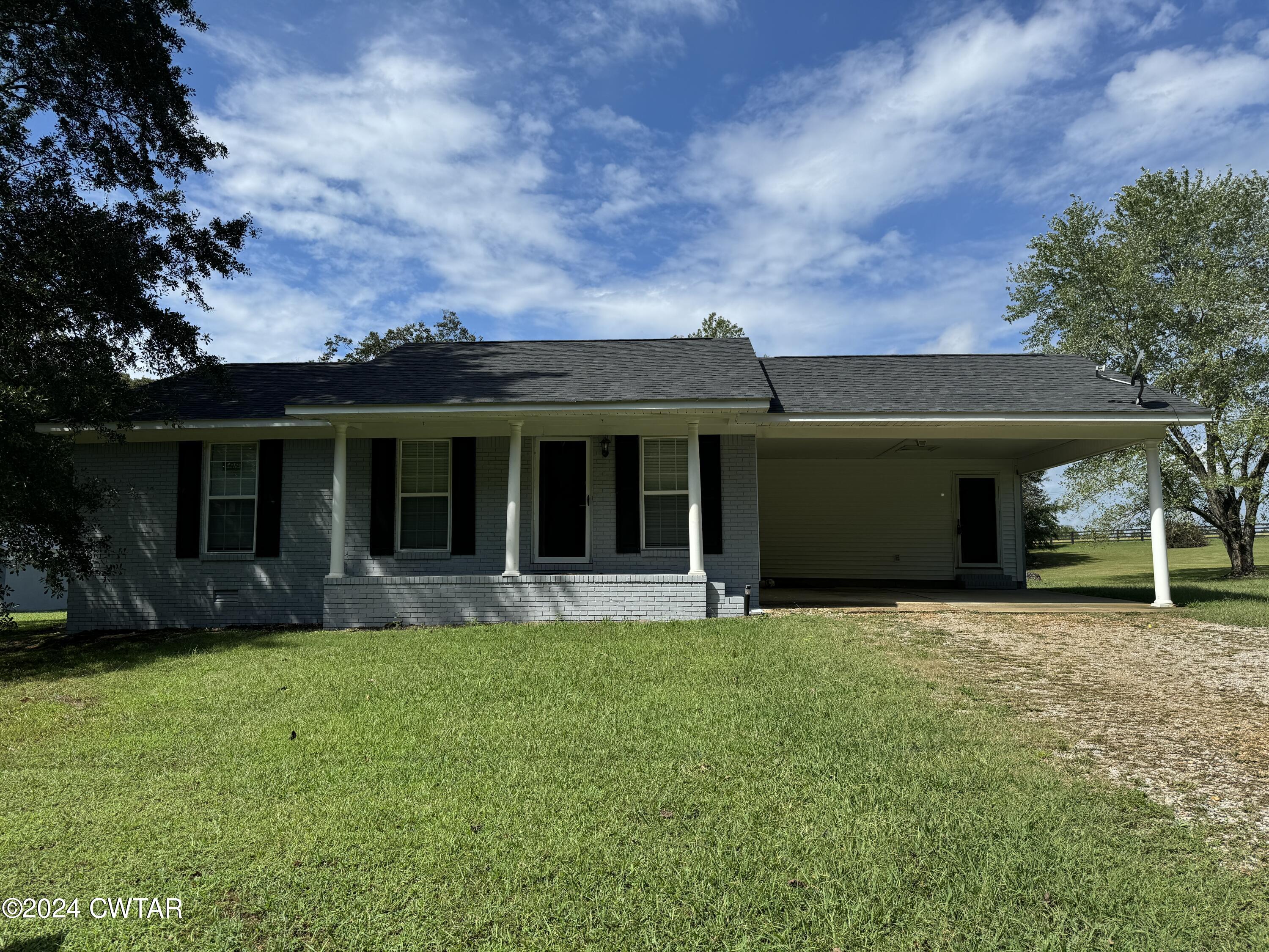 Parker Loop, Henderson, TN 38340