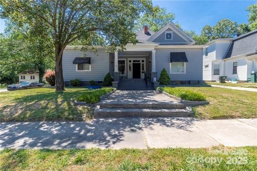 421 S South St, Gastonia, NC, 28052-4346 | Card Image