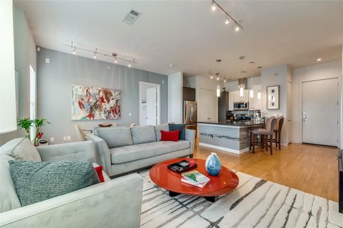 apt-427-2950 Mckinney Ave, Dallas, TX, 75204-7437 | Card Image
