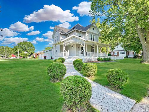 200 S Chestnut St, Tremont, IL, 61568-8122 | Card Image