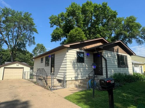 2811 S Coral, Sioux City, IA, 51106 | Card Image