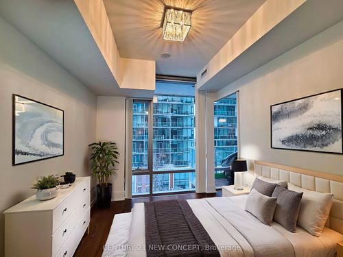 526-39 Queens Quay E, Toronto, ON, M5E0A5 | Card Image