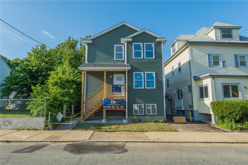 110 Ledge St, Providence, RI, 02904-1533 | Card Image