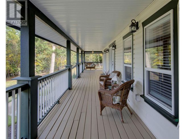 5228 Warren Creek Rd, House other with 4 bedrooms, 3 bathrooms and 12 parking in Falkland BC | Image 8
