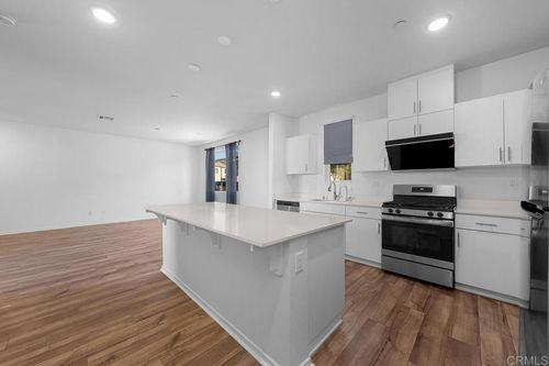 unit-137-5215 Surfwalk Way, San Diego, CA, 92154-5264 | Card Image