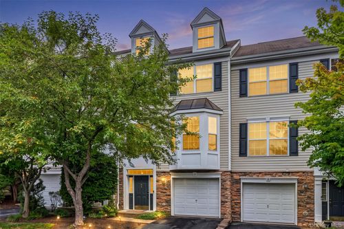 7 Gillian Ct, Monroe, NY, 10950-4944 | Card Image