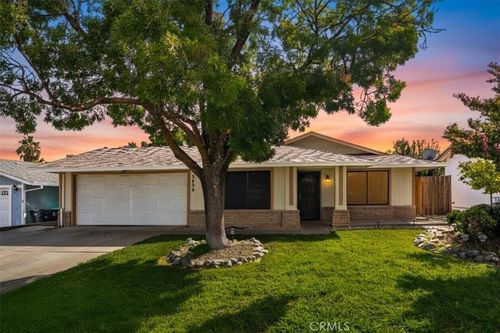 2420 Oriole Dr, Red Bluff, CA, 96080-2140 | Card Image