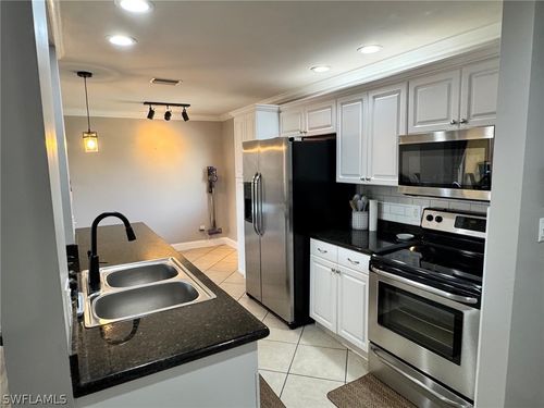 apt-514-2366 E Mall Dr, FORT MYERS, FL, 33901-9144 | Card Image